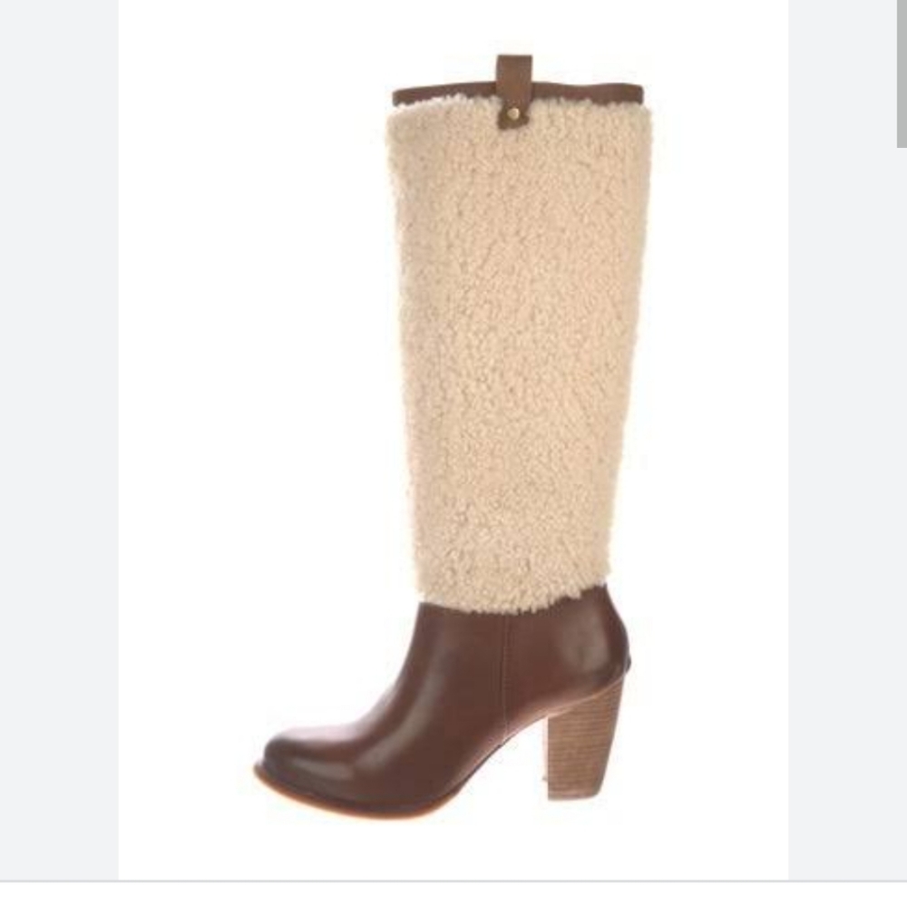 Ugg Real Shearling boots 8.5